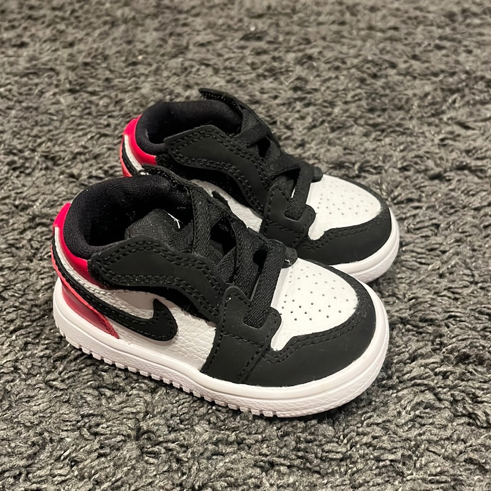 Jordan 1 lows